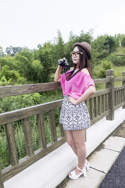 原神同人动漫平台多设备支持展示